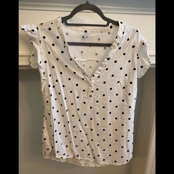 Old Navy Tops - Women’s top